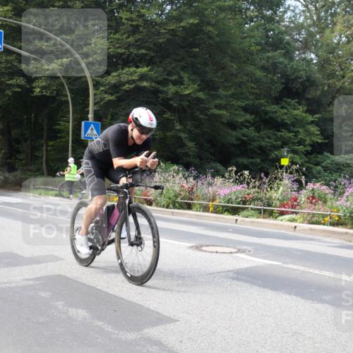 08.09.2024 - Stadtparktriathlon Zöllner http://msf.ph/oto/7046211 08.09.2024 12:01:51 Radfahren 725, 791, 804 meine-sportfotos.de
