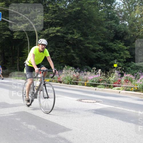 08.09.2024 - Stadtparktriathlon Zöllner http://msf.ph/oto/7046234 08.09.2024 12:03:11 Radfahren 738, 761 meine-sportfotos.de