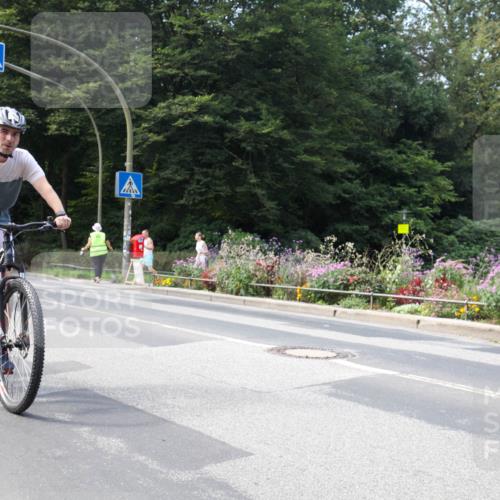 08.09.2024 - Stadtparktriathlon Zöllner http://msf.ph/oto/7046255 08.09.2024 12:04:23 Radfahren 760, 780, 838 meine-sportfotos.de