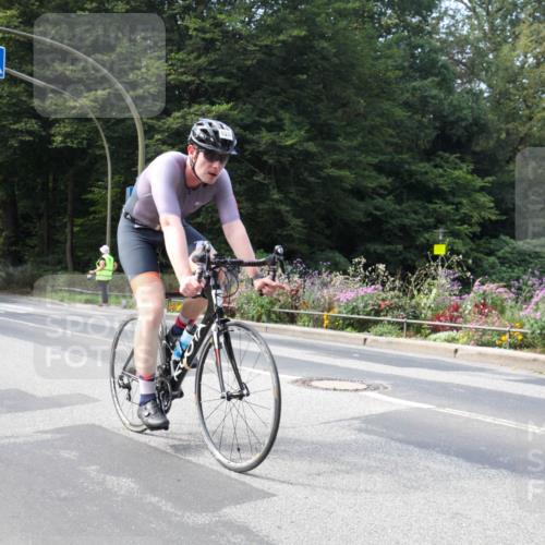 08.09.2024 - Stadtparktriathlon Zöllner http://msf.ph/oto/7046257 08.09.2024 12:04:44 Radfahren 828 meine-sportfotos.de