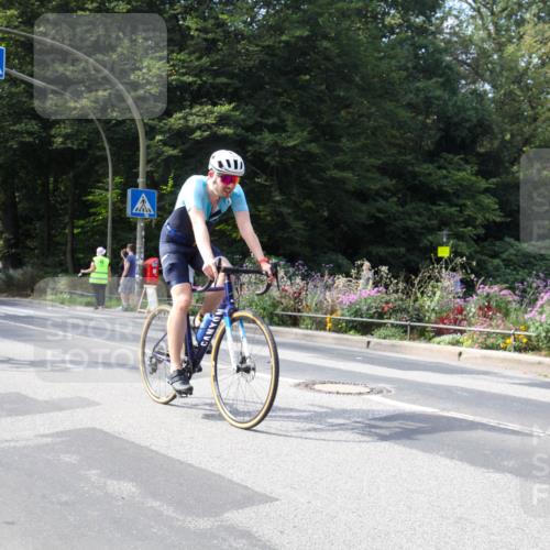 08.09.2024 - Stadtparktriathlon Zöllner http://msf.ph/oto/7046300 08.09.2024 12:05:56 Radfahren 617, 714, 783 meine-sportfotos.de