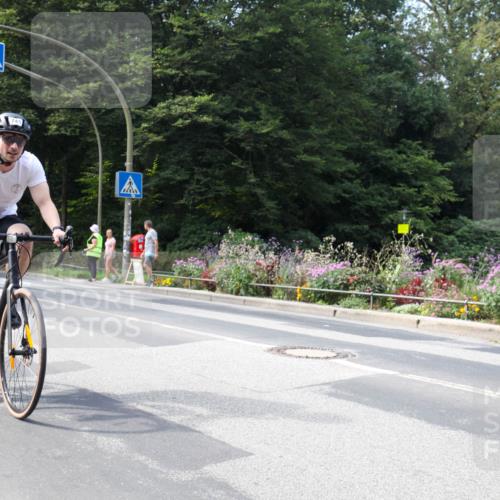 08.09.2024 - Stadtparktriathlon Zöllner http://msf.ph/oto/7046325 08.09.2024 12:06:49 Radfahren 667, 701, 702, 731, 737, 741, 820 meine-sportfotos.de