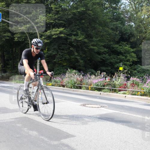 08.09.2024 - Stadtparktriathlon Zöllner http://msf.ph/oto/7046346 08.09.2024 12:07:49 Radfahren 673, 715, 752, 764, 791, 832 meine-sportfotos.de