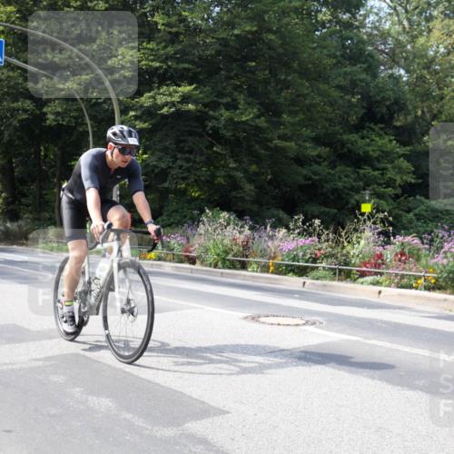 08.09.2024 - Stadtparktriathlon Zöllner http://msf.ph/oto/7046374 08.09.2024 12:08:58 Radfahren 755, 794, 825 meine-sportfotos.de
