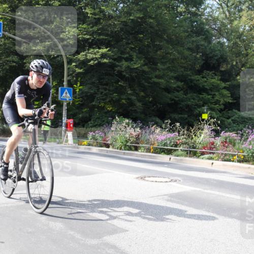 08.09.2024 - Stadtparktriathlon Zöllner http://msf.ph/oto/7046378 08.09.2024 12:09:30 Radfahren 672, 839 meine-sportfotos.de