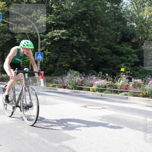 08.09.2024 - Stadtparktriathlon Zöllner http://msf.ph/oto/7046444 08.09.2024 12:13:08 Radfahren 756, 767, 811 meine-sportfotos.de