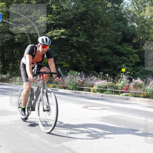08.09.2024 - Stadtparktriathlon Zöllner http://msf.ph/oto/7046449 08.09.2024 12:13:31 Radfahren 824 meine-sportfotos.de