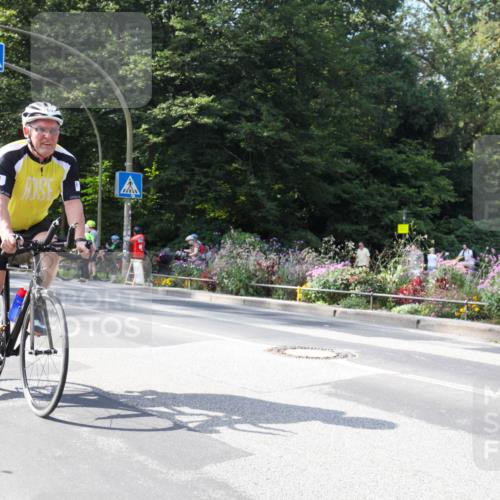08.09.2024 - Stadtparktriathlon Zöllner http://msf.ph/oto/7046457 08.09.2024 12:13:57 Radfahren 689, 769 meine-sportfotos.de
