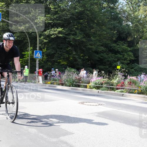 08.09.2024 - Stadtparktriathlon Zöllner http://msf.ph/oto/7046459 08.09.2024 12:14:00 Radfahren 689, 718, 753, 769 meine-sportfotos.de