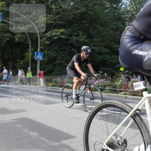 08.09.2024 - Stadtparktriathlon Zöllner http://msf.ph/oto/7046476 08.09.2024 12:15:08 Radfahren 744, 752, 764, 773, 795, 809 meine-sportfotos.de