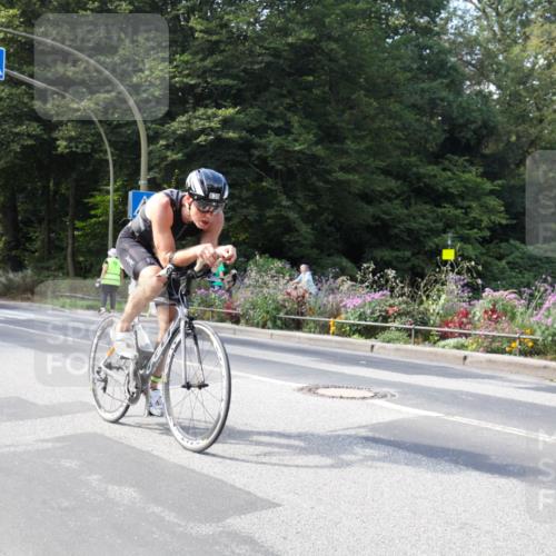 08.09.2024 - Stadtparktriathlon Zöllner http://msf.ph/oto/7046491 08.09.2024 12:16:09 Radfahren 678, 717, 839 meine-sportfotos.de