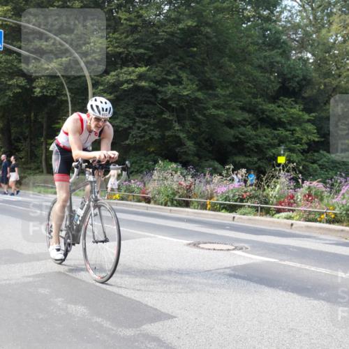08.09.2024 - Stadtparktriathlon Zöllner http://msf.ph/oto/7046521 08.09.2024 12:17:45 Radfahren 750, 785, 802, 805 meine-sportfotos.de