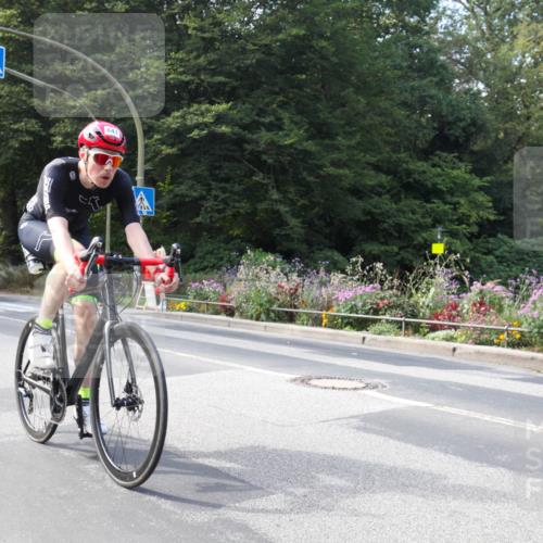 08.09.2024 - Stadtparktriathlon Zöllner http://msf.ph/oto/7046524 08.09.2024 12:18:03 Radfahren 841, 886 meine-sportfotos.de