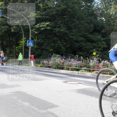 08.09.2024 - Stadtparktriathlon Zöllner http://msf.ph/oto/7046532 08.09.2024 12:18:19 Radfahren 716, 871, 908 meine-sportfotos.de