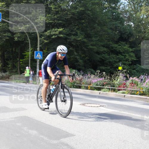 08.09.2024 - Stadtparktriathlon Zöllner http://msf.ph/oto/7046534 08.09.2024 12:18:33 Radfahren 748, 807, 877 meine-sportfotos.de