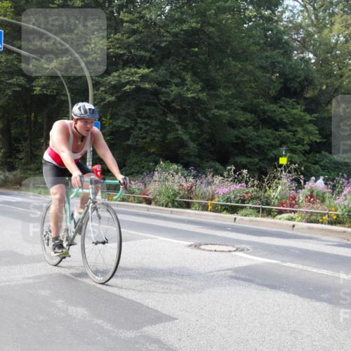 08.09.2024 - Stadtparktriathlon Zöllner http://msf.ph/oto/7046548 08.09.2024 12:19:12 Radfahren 779, 804, 816, 876 meine-sportfotos.de