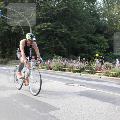 08.09.2024 - Stadtparktriathlon Zöllner http://msf.ph/oto/7046581 08.09.2024 12:20:03 Radfahren 932, 939 meine-sportfotos.de