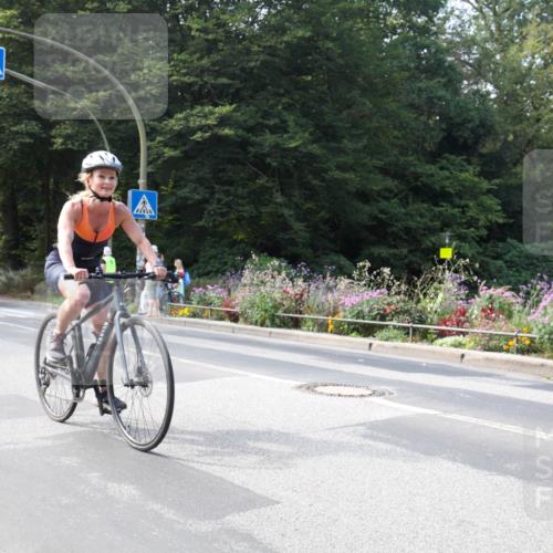 08.09.2024 - Stadtparktriathlon Zöllner http://msf.ph/oto/7046591 08.09.2024 12:20:26 Radfahren 829, 875 meine-sportfotos.de
