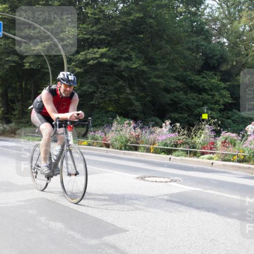 08.09.2024 - Stadtparktriathlon Zöllner http://msf.ph/oto/7046599 08.09.2024 12:20:55 Radfahren 767, 892, 912, 924, 926, 927 meine-sportfotos.de