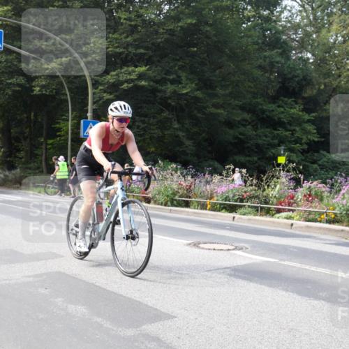 08.09.2024 - Stadtparktriathlon Zöllner http://msf.ph/oto/7046639 08.09.2024 12:22:49 Radfahren 809, 839, 901, 906, 933 meine-sportfotos.de