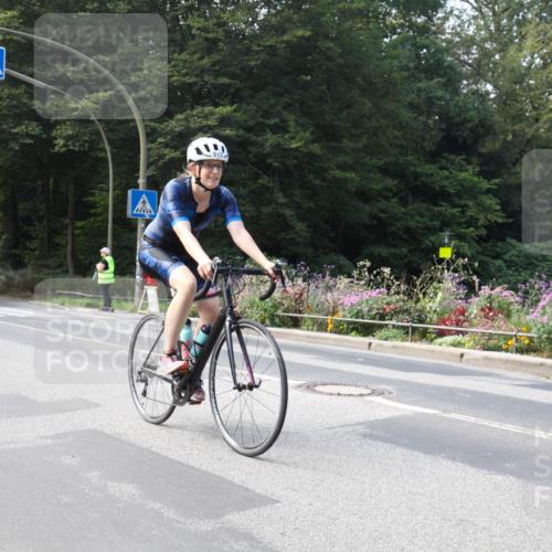 08.09.2024 - Stadtparktriathlon Zöllner http://msf.ph/oto/7046643 08.09.2024 12:23:21 Radfahren 913, 922 meine-sportfotos.de