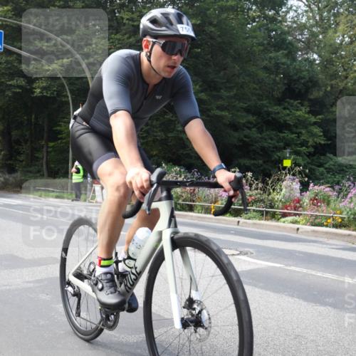 08.09.2024 - Stadtparktriathlon Zöllner http://msf.ph/oto/7046666 08.09.2024 12:24:19 Radfahren 755, 800 meine-sportfotos.de