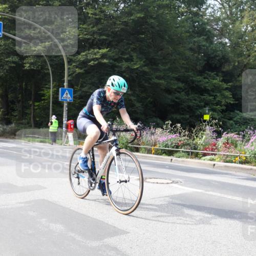 08.09.2024 - Stadtparktriathlon Zöllner http://msf.ph/oto/7046669 08.09.2024 12:24:44 Radfahren 828, 878 meine-sportfotos.de