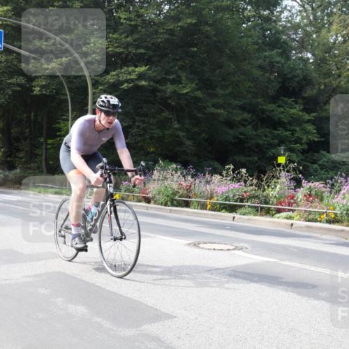 08.09.2024 - Stadtparktriathlon Zöllner http://msf.ph/oto/7046670 08.09.2024 12:24:44 Radfahren 828, 878 meine-sportfotos.de
