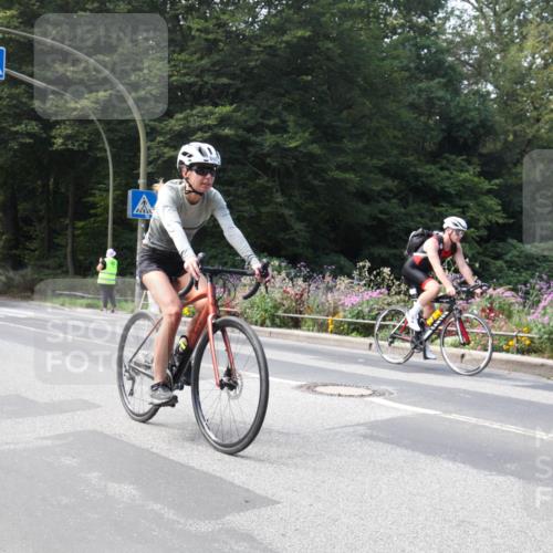 08.09.2024 - Stadtparktriathlon Zöllner http://msf.ph/oto/7046675 08.09.2024 12:25:14 Radfahren 869 meine-sportfotos.de