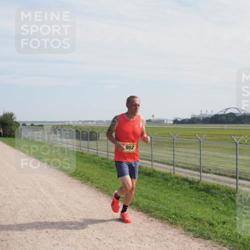 08.09.2024 - Airport Race Miley Keyser http://msf.ph/oto/7048022 08.09.2024 11:58:42 Laufen 952 meine-sportfotos.de