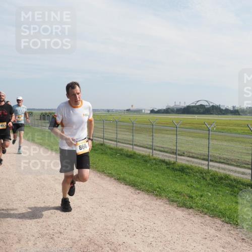 08.09.2024 - Airport Race Miley Keyser http://msf.ph/oto/7048581 08.09.2024 12:06:45 Laufen 455, 328, 1453, 866 meine-sportfotos.de