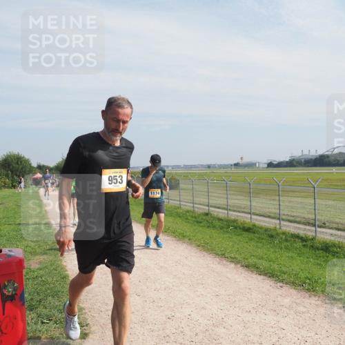 08.09.2024 - Airport Race Miley Keyser http://msf.ph/oto/7048729 08.09.2024 12:08:27 Laufen 953, 1174 meine-sportfotos.de