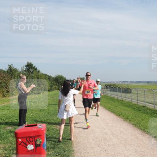 08.09.2024 - Airport Race Miley Keyser http://msf.ph/oto/7048775 08.09.2024 12:08:48 Laufen 1057 meine-sportfotos.de