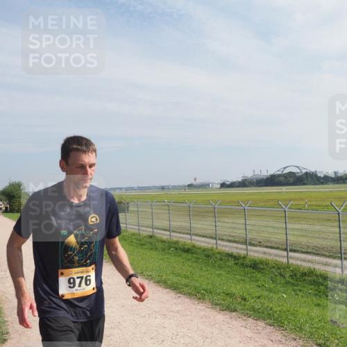 08.09.2024 - Airport Race Miley Keyser http://msf.ph/oto/7048911 08.09.2024 12:09:59 Laufen 976 meine-sportfotos.de