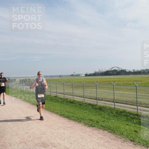 08.09.2024 - Airport Race Miley Keyser http://msf.ph/oto/7048954 08.09.2024 12:10:25 Laufen 324, 327 meine-sportfotos.de