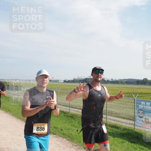 08.09.2024 - Airport Race Miley Keyser http://msf.ph/oto/7049513 08.09.2024 12:14:19 Laufen 12, 1026, 1195, 886 meine-sportfotos.de