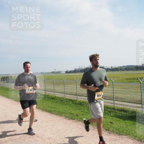 08.09.2024 - Airport Race Miley Keyser http://msf.ph/oto/7049688 08.09.2024 12:15:06 Laufen 742, 954 meine-sportfotos.de