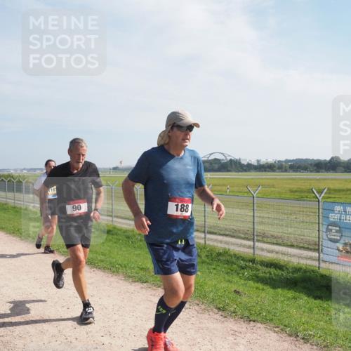 08.09.2024 - Airport Race Miley Keyser http://msf.ph/oto/7049811 08.09.2024 12:15:48 Laufen 16, 90, 188 meine-sportfotos.de