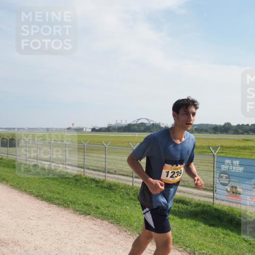 08.09.2024 - Airport Race Miley Keyser http://msf.ph/oto/7050030 08.09.2024 12:17:29 Laufen 1239 meine-sportfotos.de