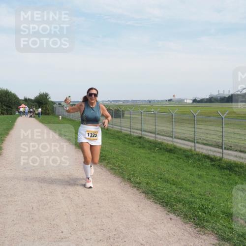 08.09.2024 - Airport Race Miley Keyser http://msf.ph/oto/7054902 08.09.2024 13:06:07 Laufen 1322 meine-sportfotos.de