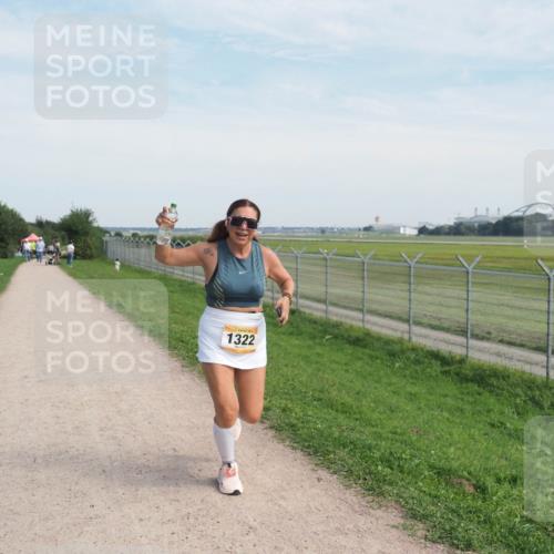 08.09.2024 - Airport Race Miley Keyser http://msf.ph/oto/7054906 08.09.2024 13:06:08 Laufen 1322 meine-sportfotos.de