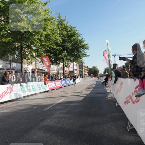 15.09.2024 - PSD Bank Halbmarathon Miley Keyser http://msf.ph/oto/7056571 15.09.2024 10:24:17 Ziel 117 meine-sportfotos.de