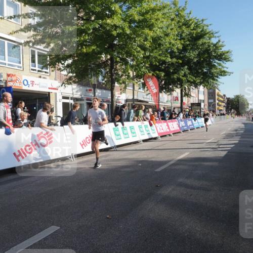 15.09.2024 - PSD Bank Halbmarathon Miley Keyser http://msf.ph/oto/7056725 15.09.2024 10:25:01 Ziel 61, 102, 119, 131, 165, 177, 211 meine-sportfotos.de
