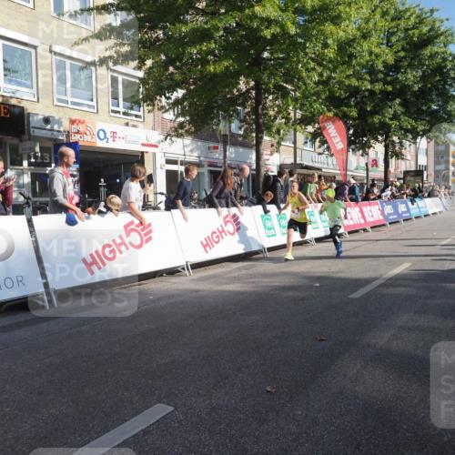 15.09.2024 - PSD Bank Halbmarathon Miley Keyser http://msf.ph/oto/7056870 15.09.2024 10:25:15 Ziel 7, 19, 66, 102, 165, 177 meine-sportfotos.de