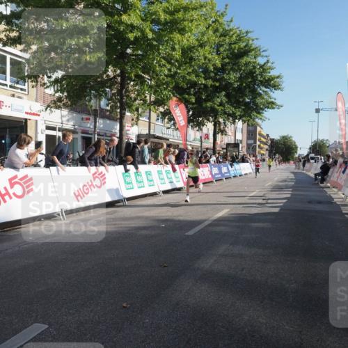 15.09.2024 - PSD Bank Halbmarathon Miley Keyser http://msf.ph/oto/7056913 15.09.2024 10:25:21 Ziel 7, 19, 66, 102, 110, 177, 257 meine-sportfotos.de