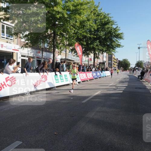 15.09.2024 - PSD Bank Halbmarathon Miley Keyser http://msf.ph/oto/7056917 15.09.2024 10:25:22 Ziel 7, 19, 66, 102, 110, 177, 257 meine-sportfotos.de