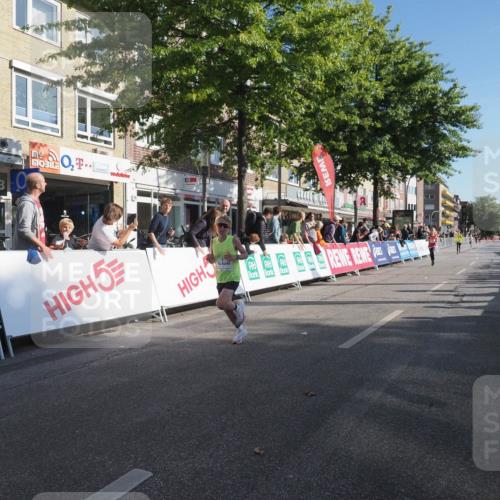 15.09.2024 - PSD Bank Halbmarathon Miley Keyser http://msf.ph/oto/7056933 15.09.2024 10:25:22 Ziel 7, 19, 66, 102, 110, 177, 257 meine-sportfotos.de