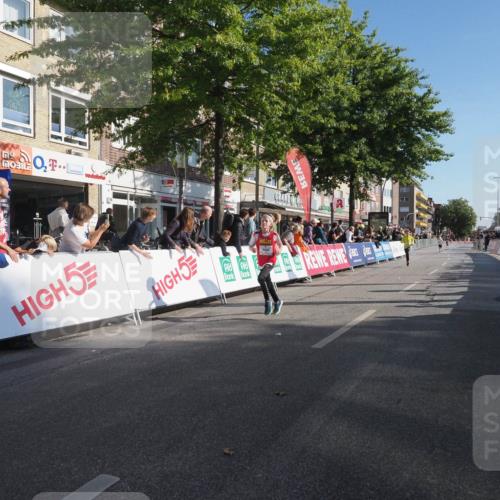 15.09.2024 - PSD Bank Halbmarathon Miley Keyser http://msf.ph/oto/7056953 15.09.2024 10:25:25 Ziel 7, 19, 36, 66, 110, 257 meine-sportfotos.de
