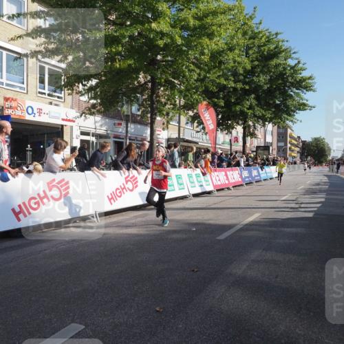 15.09.2024 - PSD Bank Halbmarathon Miley Keyser http://msf.ph/oto/7056962 15.09.2024 10:25:26 Ziel 7, 19, 36, 66, 110, 257 meine-sportfotos.de