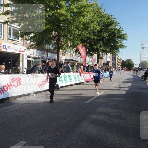 15.09.2024 - PSD Bank Halbmarathon Miley Keyser http://msf.ph/oto/7057138 15.09.2024 10:25:43 Ziel 36, 54, 221, 238, 248, 257, 298, 300 meine-sportfotos.de